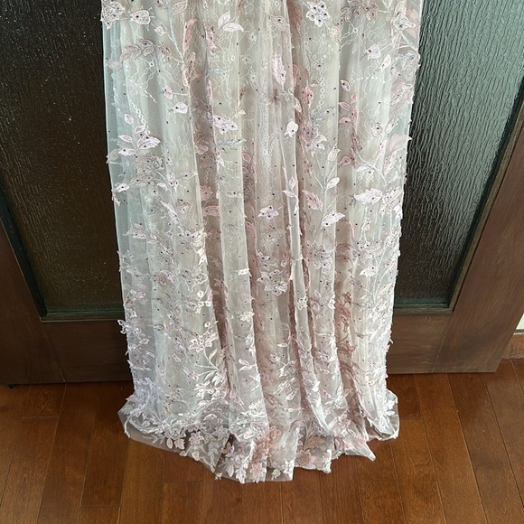 Mac Duggal Pink Embellished Long Sleeve Gown - Picture 13 of 15